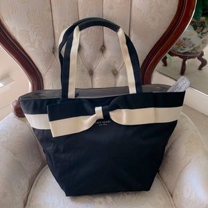 Kate Spade Barrow Street tote